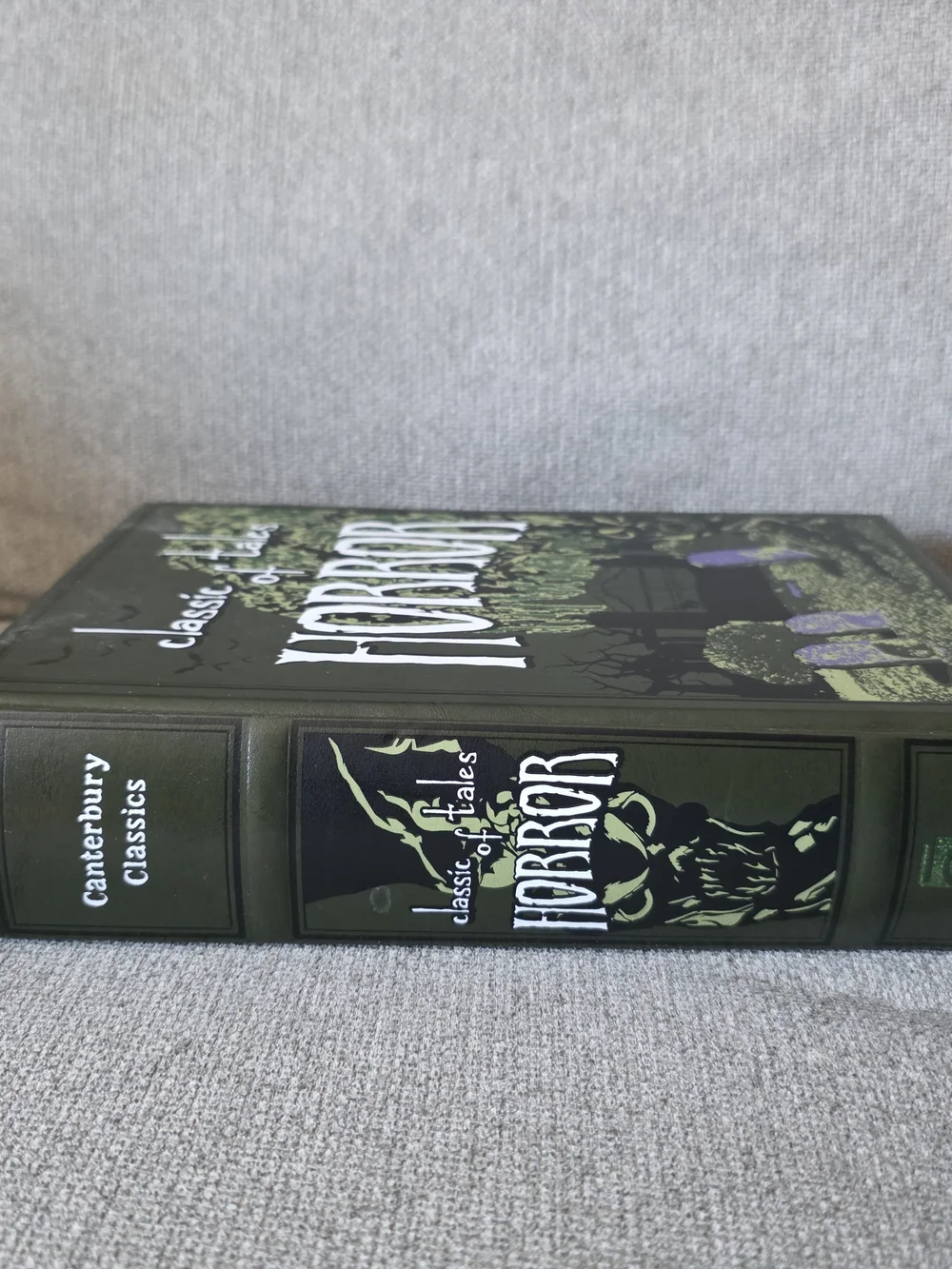 Classic Tales‎ of Horror Hardcover Book Great For Collections